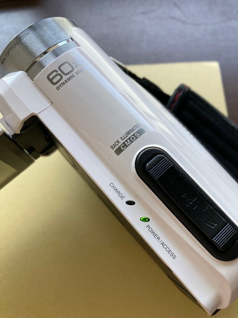 JVC フルHD ビデオカメラ 60倍ズーム 防水　専用ケース付き