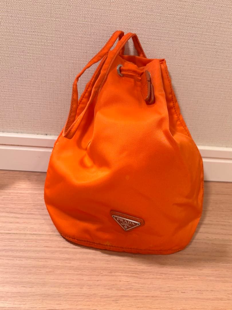 PRADA 巾着ナイロン