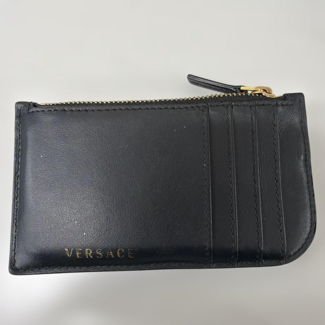 【美品】VERSACEヴェルサーチ　小銭入れ　カードケース　レザー