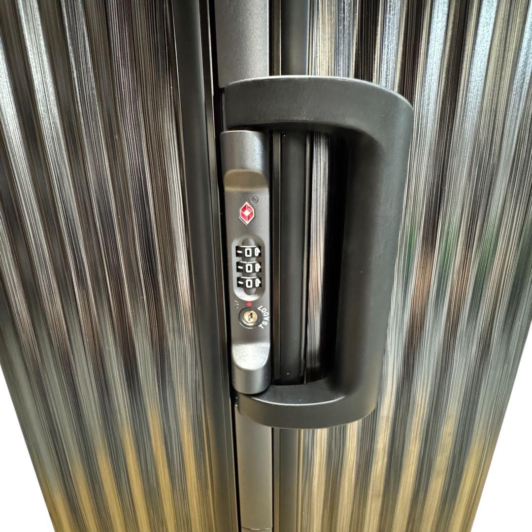 スイスミリタリー　スーツケース　28インチ ブラック　105L　TSAロック