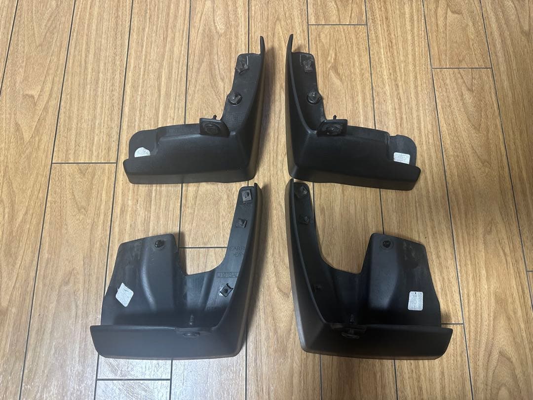 USスバル純正　アウトバック BS9 マッドガード 前後4ピース