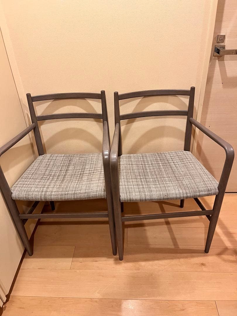 アルフレックス　ルート　 シンプルモダン グレー 椅子 2脚