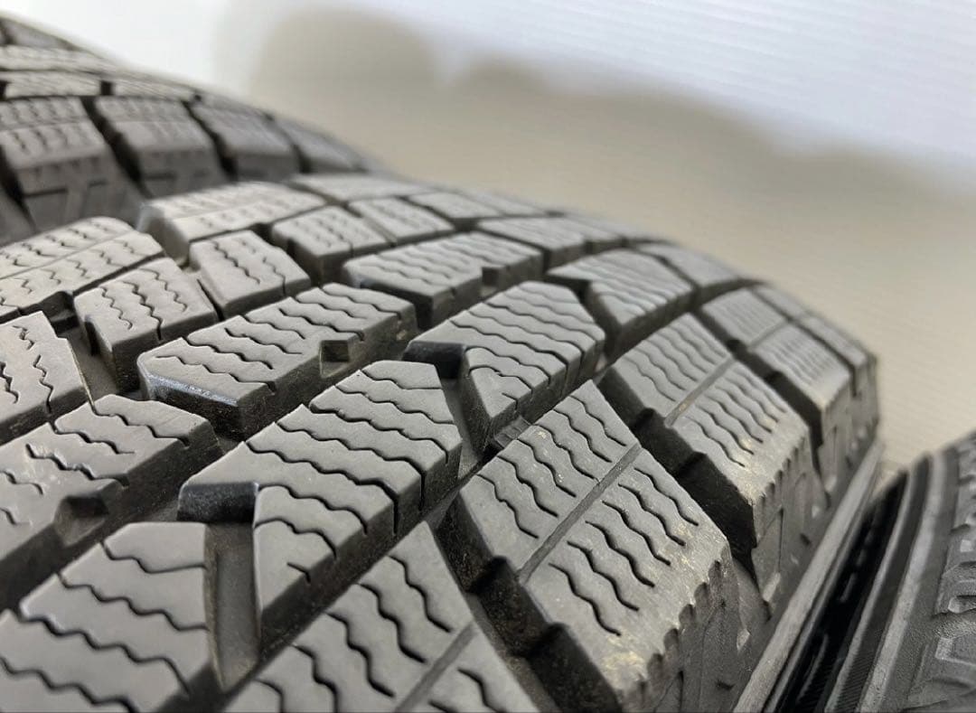 送料無料⭐︎155/65R14⭐︎超バリ溝⭐︎ダンロップ⭐︎ウィンターマックス02⭐︎4本