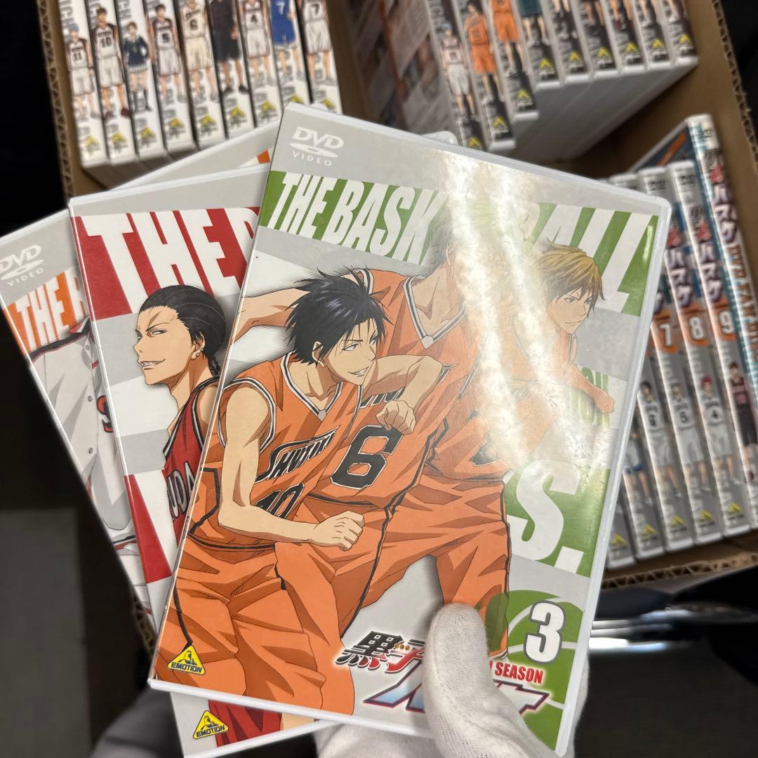 期間限定価格　黒子のバスケ 全巻セット+ファン　全部で28巻　シーズン1.2.3