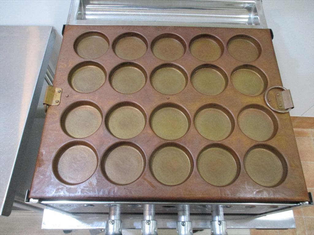 ☆ 中古 今川焼き機 大判焼き機 20穴 銅製 都市ガス13A式 ☆
