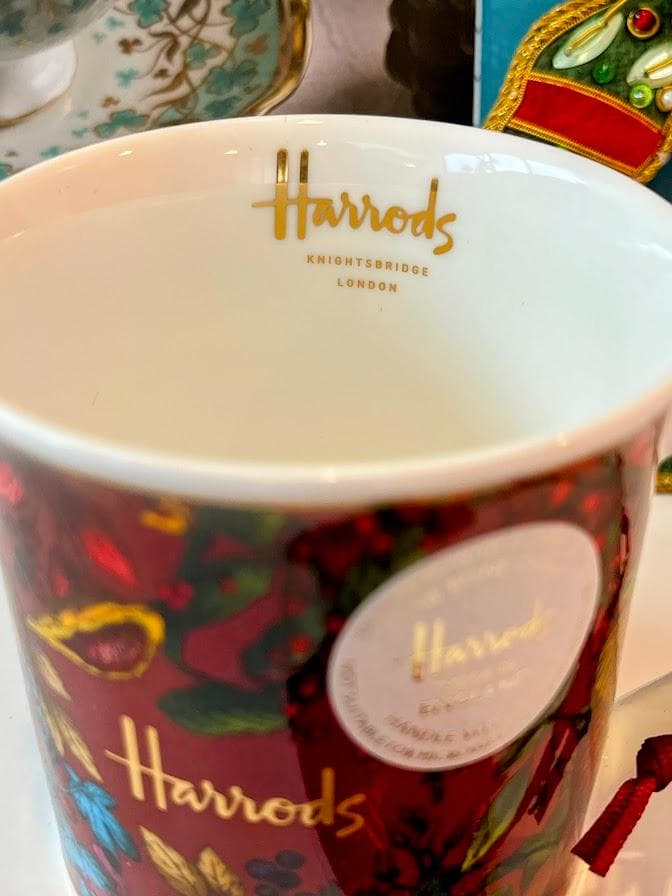 ★クリスマス　Harrodsボルド－と22金のマグ「グレート・フィースト大饗宴」