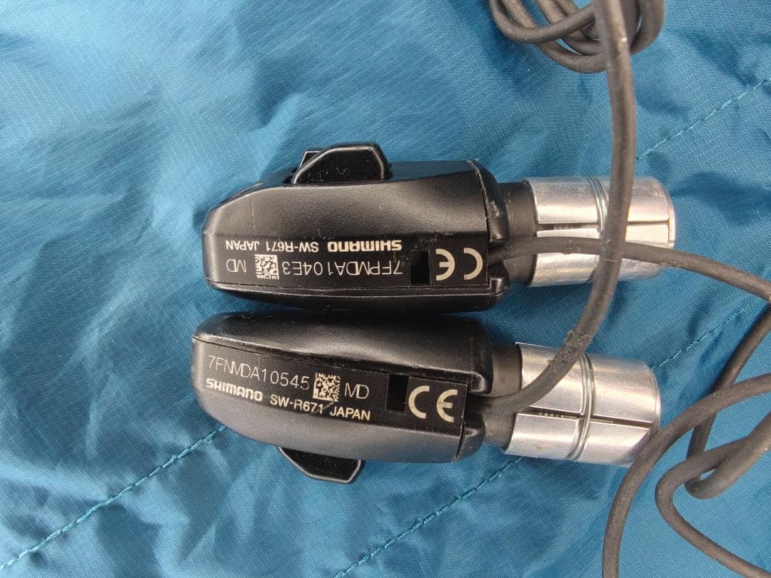 シマノ SW-R671 (TTバイク用 Di2変速スイッチ)