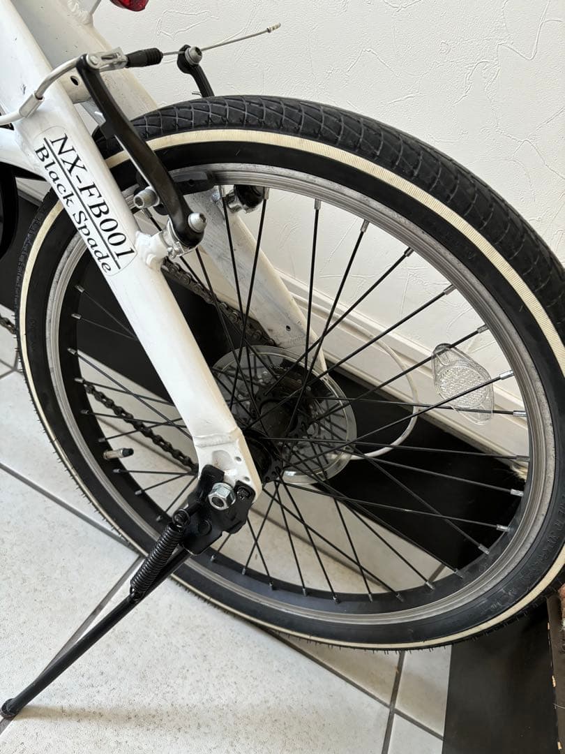 こし　折りたたみ自転車 ホワイト シマノギア　20インチ