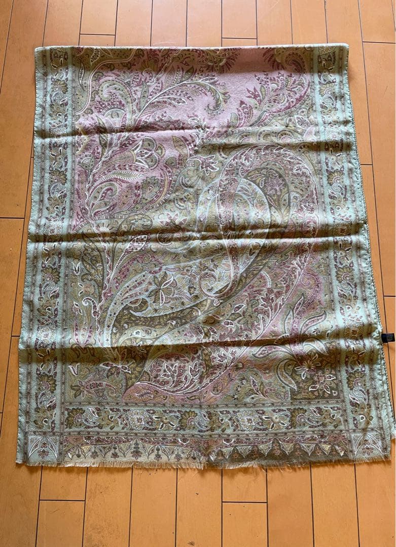 値下げETRO 大判　長方形ロングストール　若草色とピンク　ウール／シルク　美品
