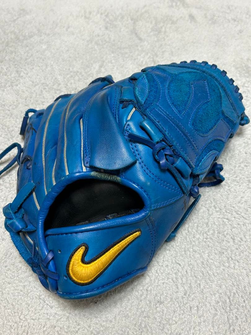 Nike ナイキ軟式野球グローブ 青　岩隈モデル　おまけ付き