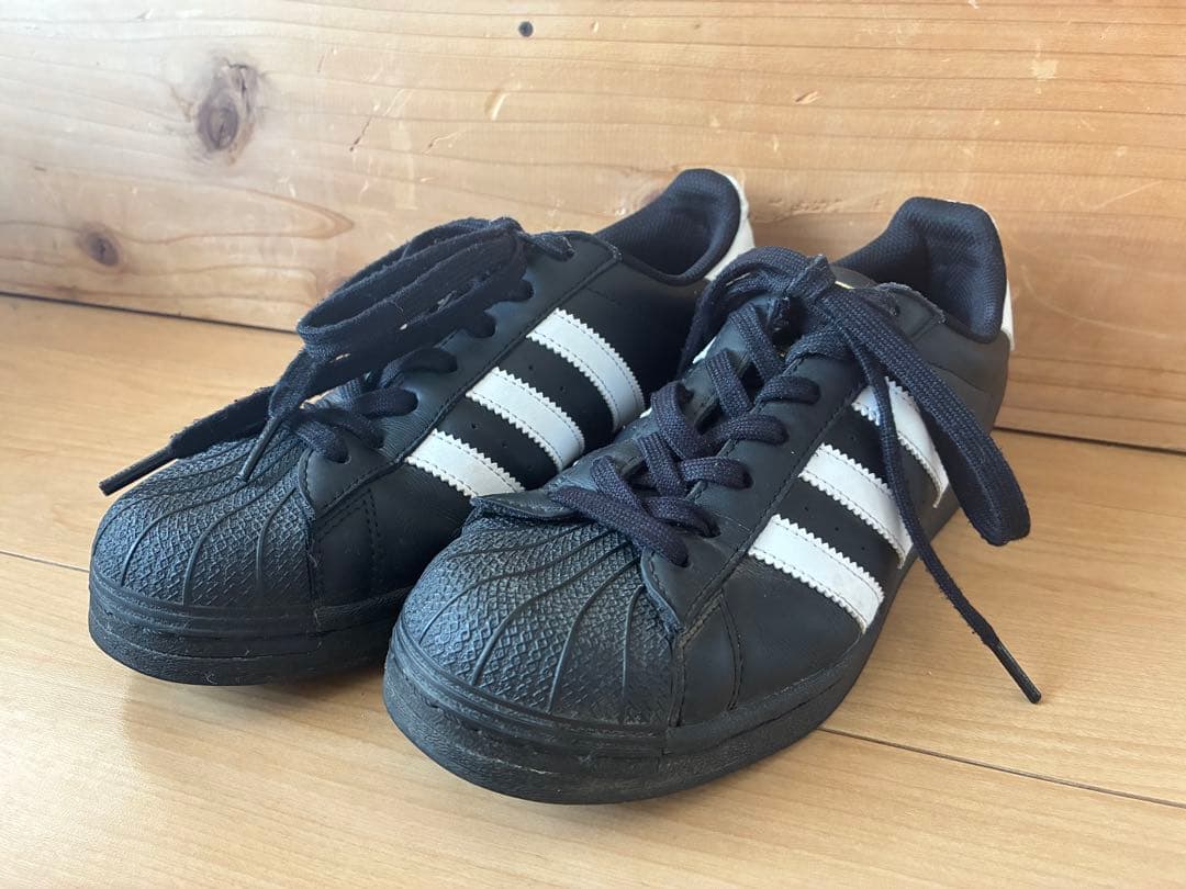 adidas SUPERSTAR 黒/白 スニーカー　25cm 金ベロ