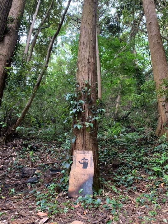 バンクシー　Banksy ピストル　ピエロ