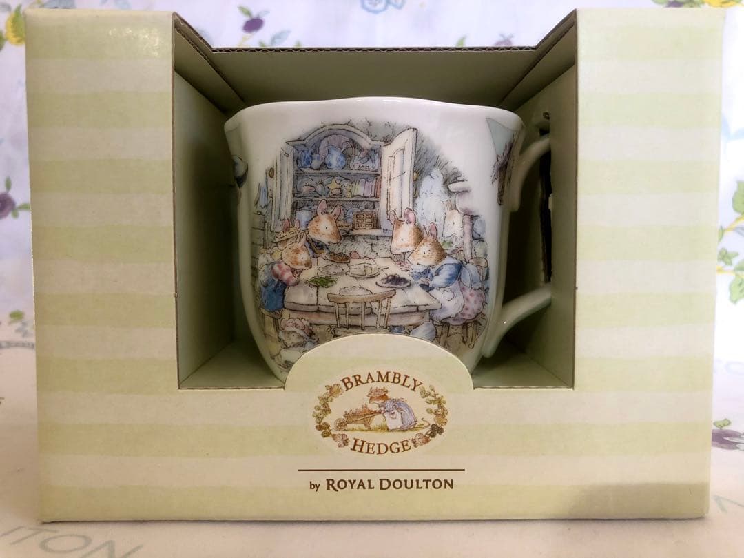 ロイヤルドルトン　ブランブリーヘッジ　Dining By the sea