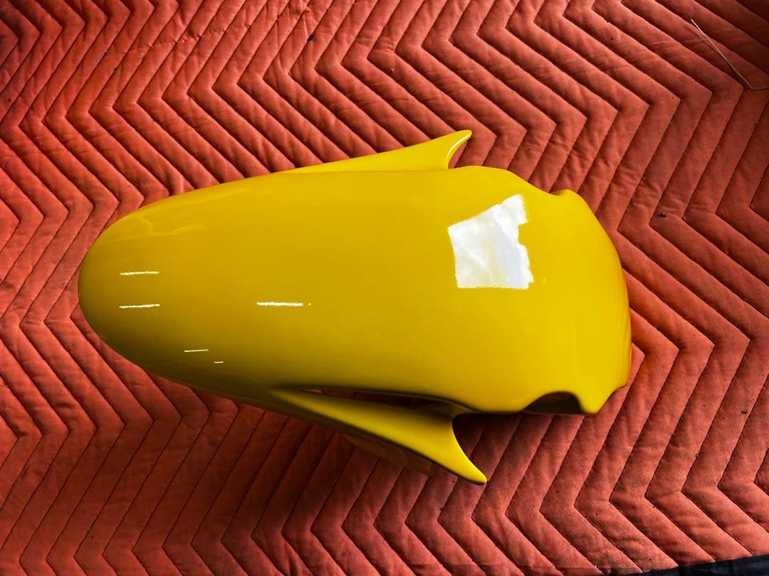塗装のみの未使用、送料込み！Y2S フルカウル タンクカバーフロントフェンダー