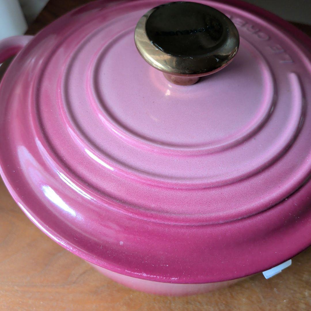 LE CREUSET シグニチャーココットロンド 18cm 両手鍋 ベリー