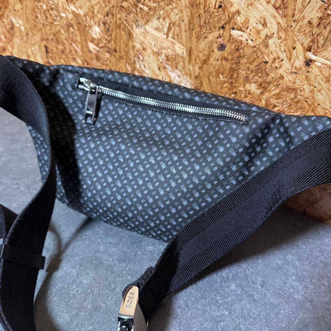 HUGO BOSS ブラック ボディバッグ ウエストバッグ Ray