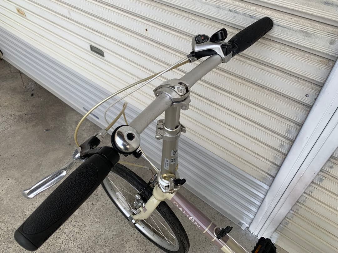 送料無料DAHON 折り畳み自転車Boardwalk SHIMANO 7速 20