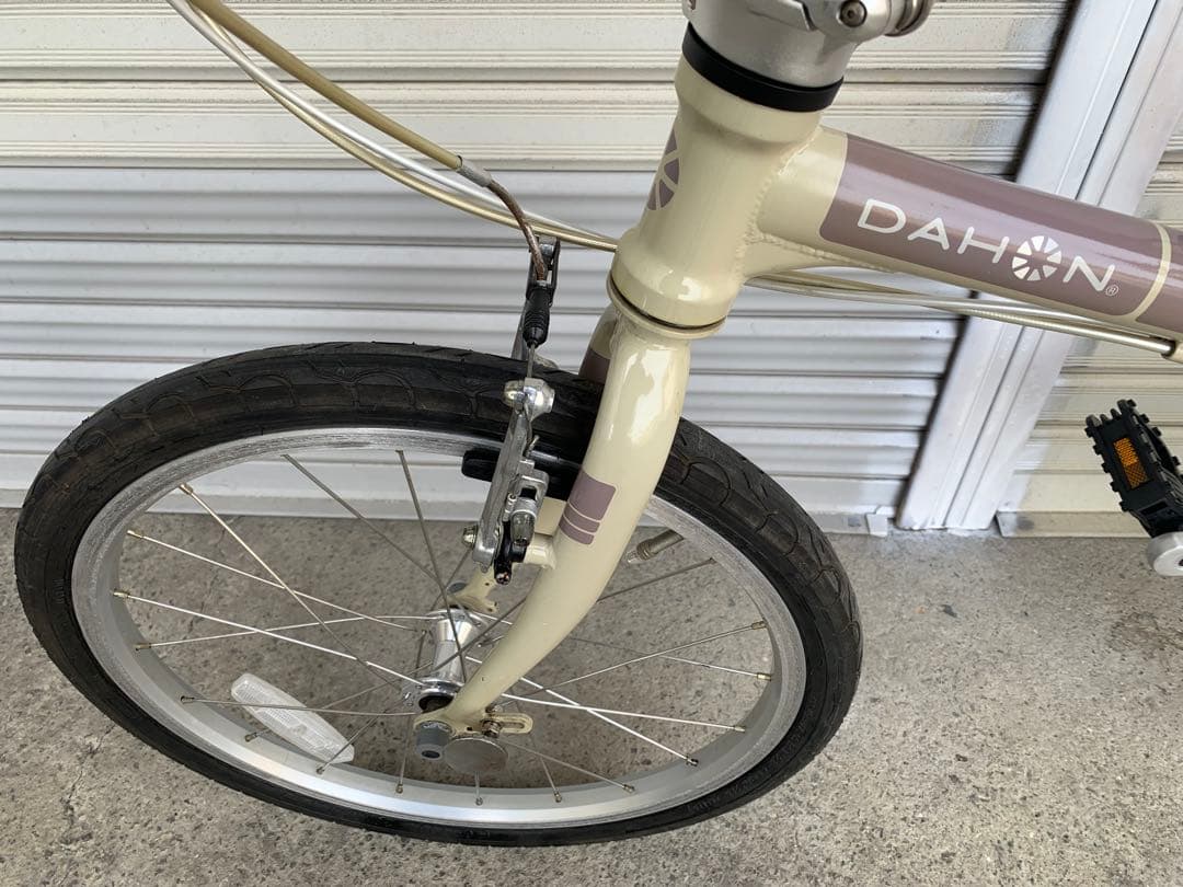 送料無料DAHON 折り畳み自転車Boardwalk SHIMANO 7速 20