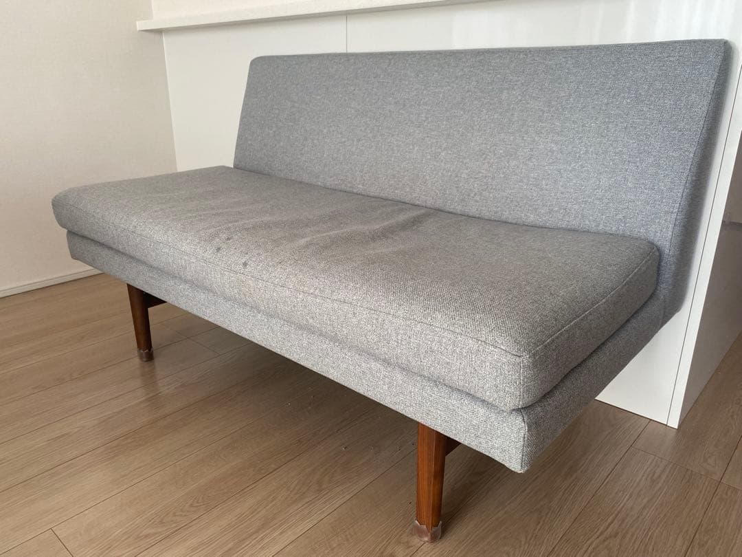 【値下げ】unicoNORDベンチ グレーファブリックソファ 木製脚付き