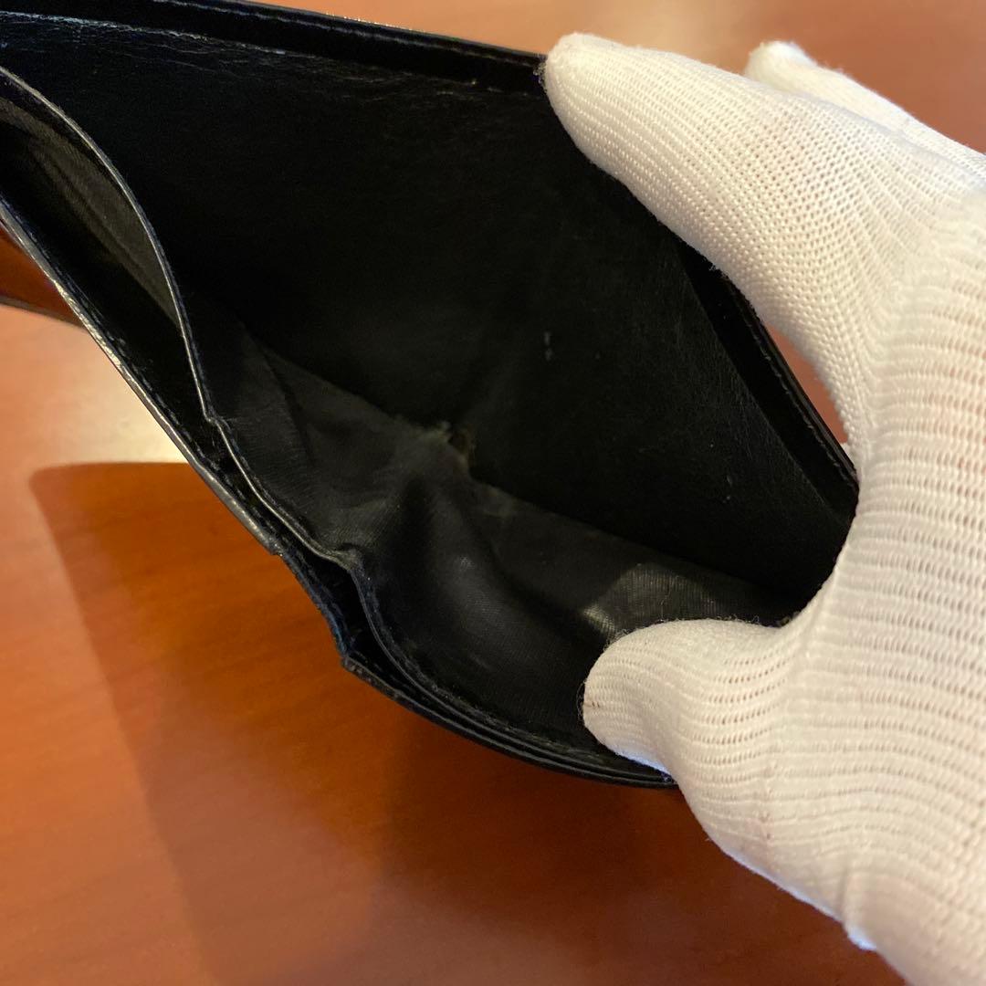 GUCCI ブラック 二つ折り財布 パテントレザー　イタリア製