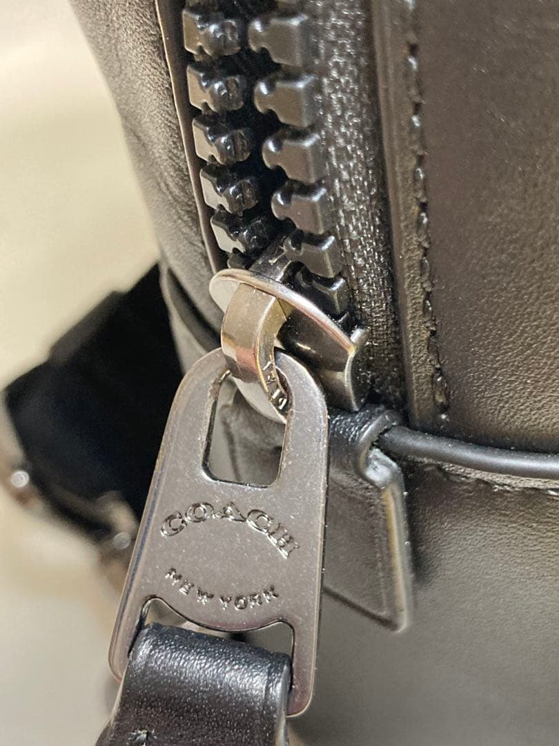 ✨良品✨COACH モノグラム ブラック ボディバッグ※訳あり★