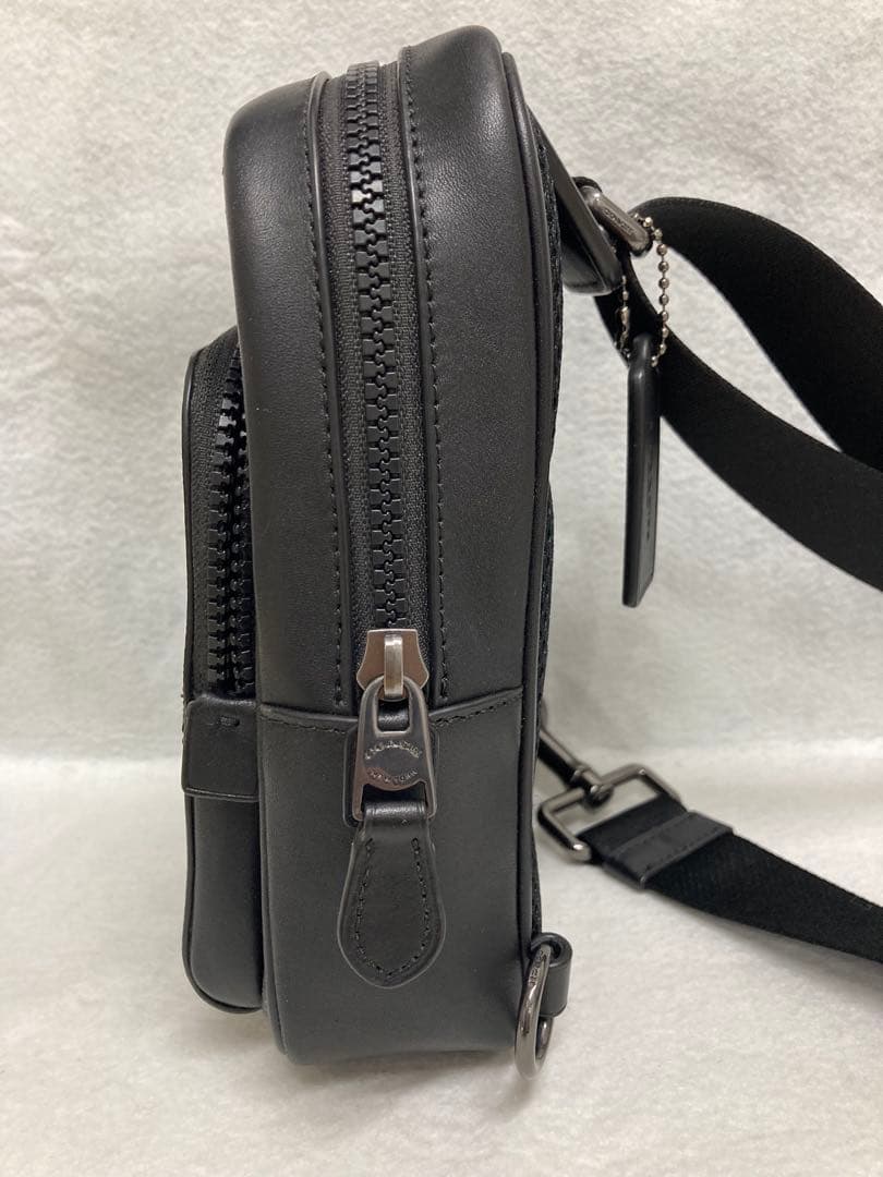 ✨良品✨COACH モノグラム ブラック ボディバッグ※訳あり★