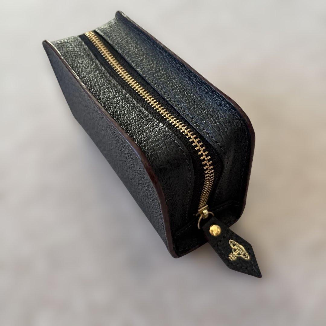 ヴィヴィアンウエストウッド Vivienne Westwood　ポーチ 黒