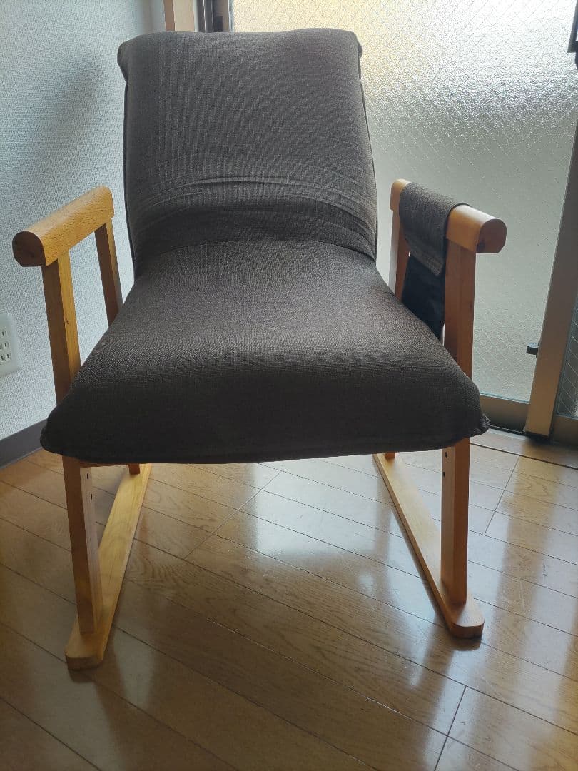 木製チェア ブラウン 座面高さ調整可能