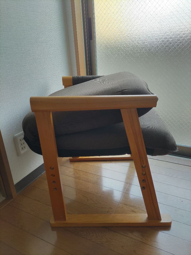 木製チェア ブラウン 座面高さ調整可能