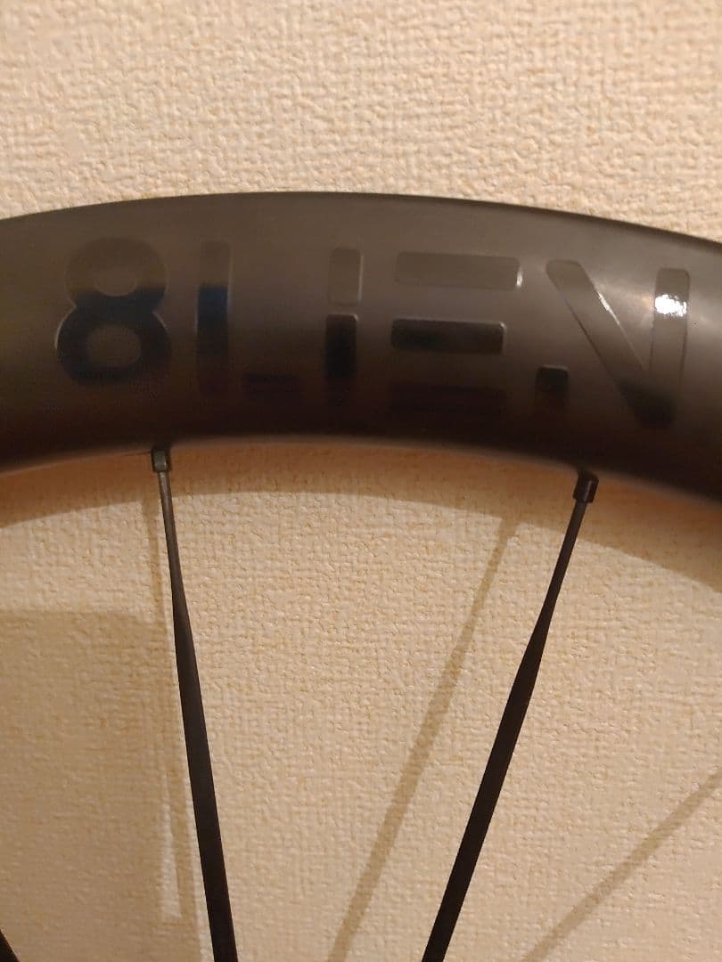 8LIEN L5W Disc Carbon　ホイール前後セット