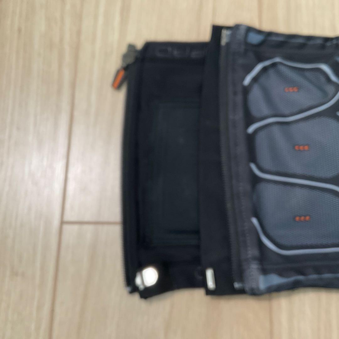 SIXPAD EMS腹筋ベルト Mサイズ