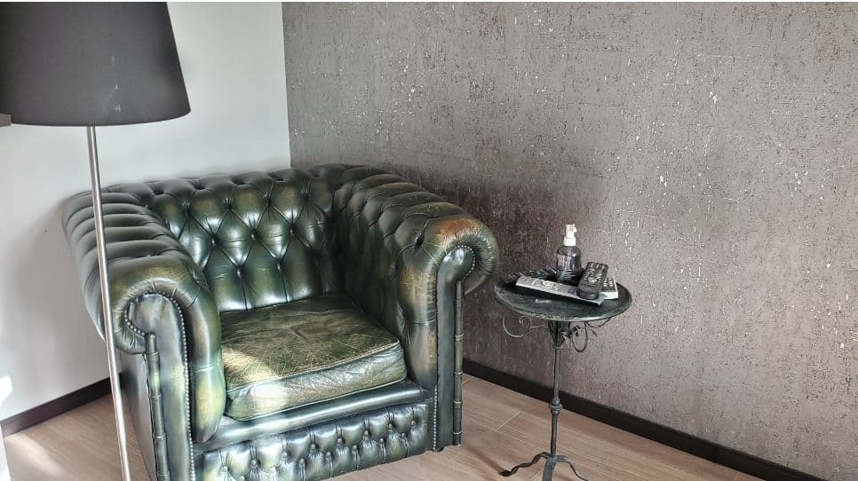 ダークグリーン レザー チェスターフィールド ソファ