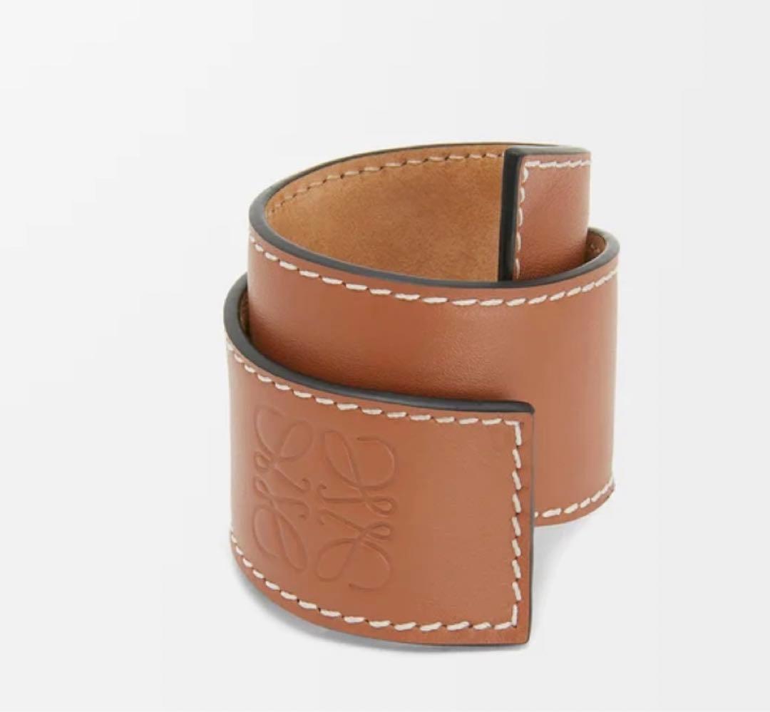 LOEWEブラウンレザーブレスレット