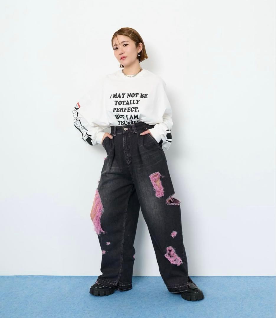 美品　渡辺直美&YOPPY 10 TEN ダメージ加工ダークグレー デニムパンツ