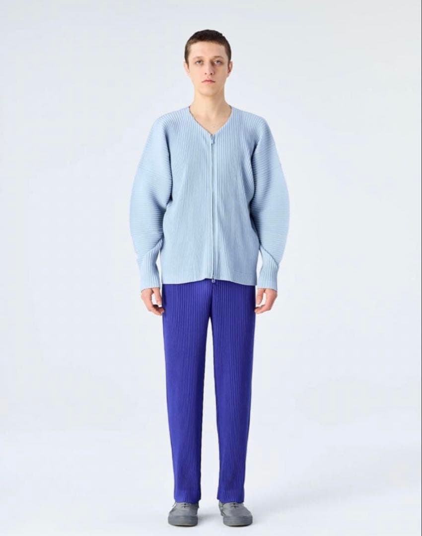 MONTHLY COLOR SEPTEMBER HOMME PLISSÉ