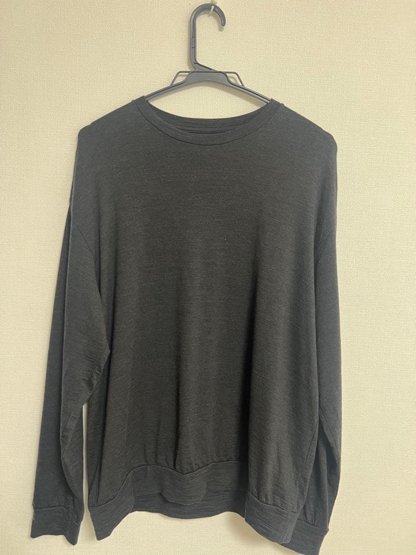 【marka】ウォッシャブルウール天竺 クルーネック/チャコールグレー　サイズ3