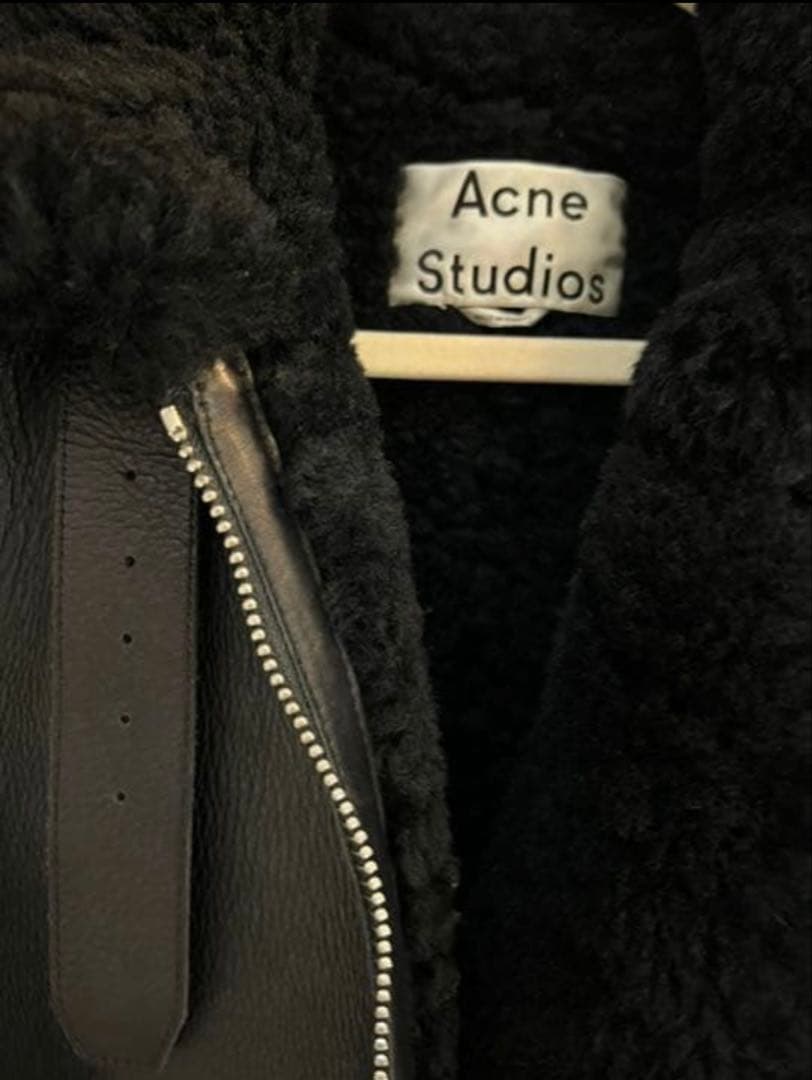 Acne Studios 黒レザー ムートンライダースジャケット
