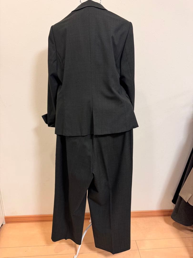レディース パンツスーツ