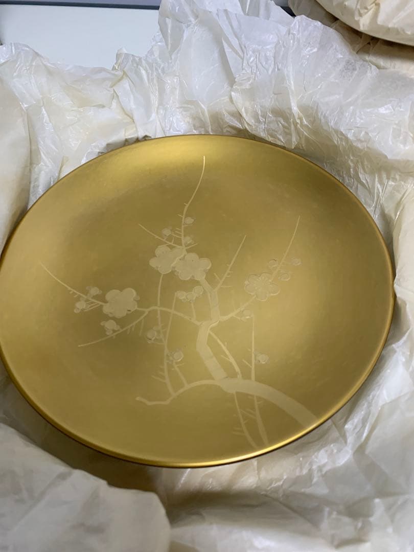 ⭐️新品未使用⭐️金彩漆器四季銘々皿【黒内金地　受皿花絵】