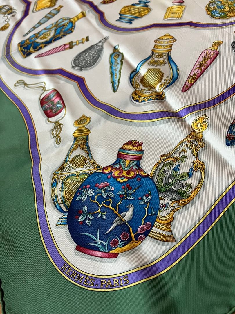 HERMES エルメス　カレ90 香水瓶柄　グリーン　美品