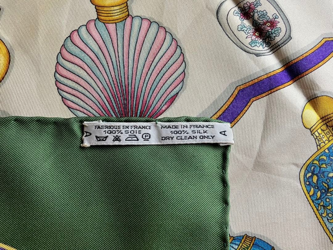 HERMES エルメス　カレ90 香水瓶柄　グリーン　美品