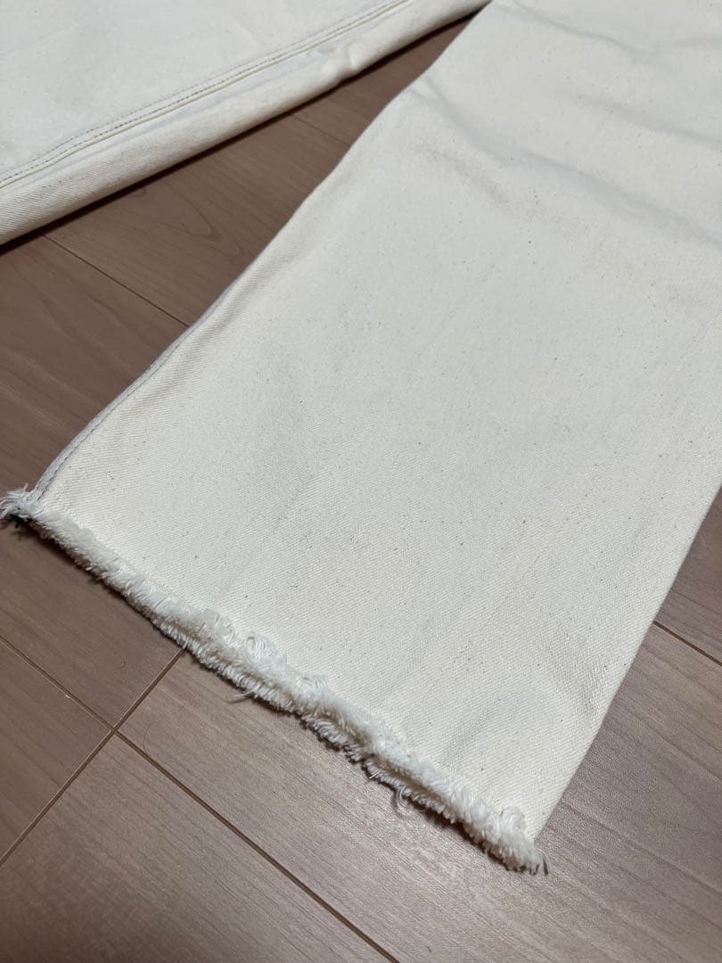 【新品タグ付】PUBLIC TOKYOホワイトデニム【サイズ1】