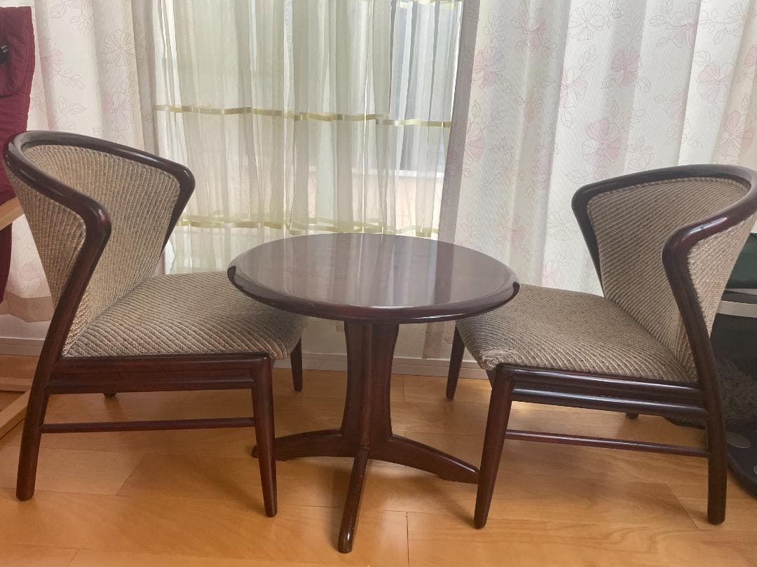 1980年代のカリモク家具　円形テーブルと椅子２脚セット