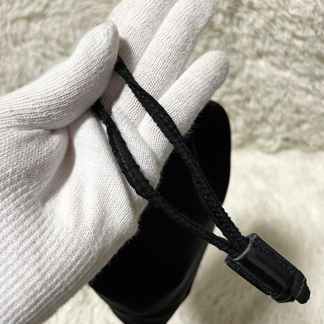 【美品】PRADA プラダ　ポーチ　巾着　ナイロン　ブラック　レディース　ミニ