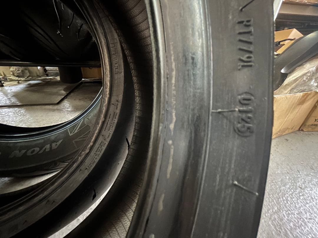 ピレリ　Diablo rosso IV corsa180/55ZR17