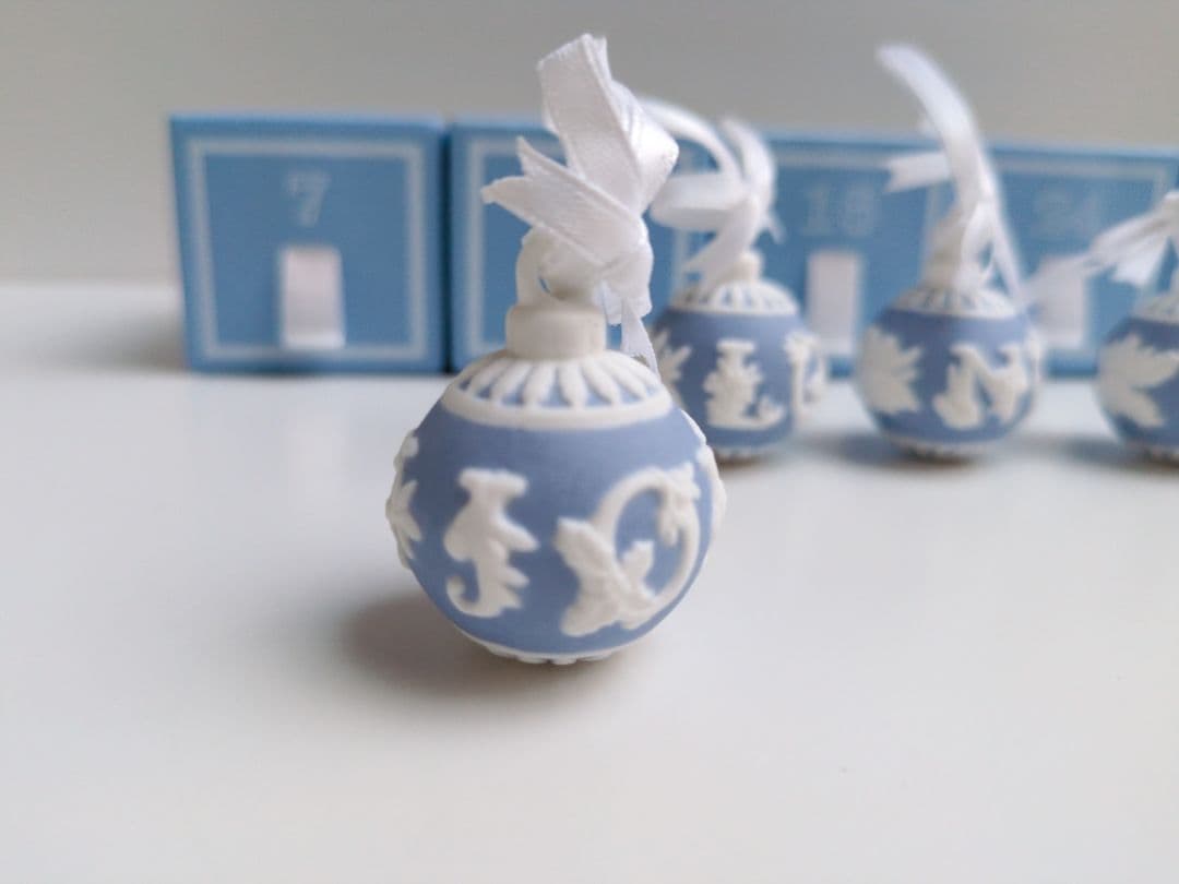 ウェッジウッド　アドベントカレンダー　バラ　5種