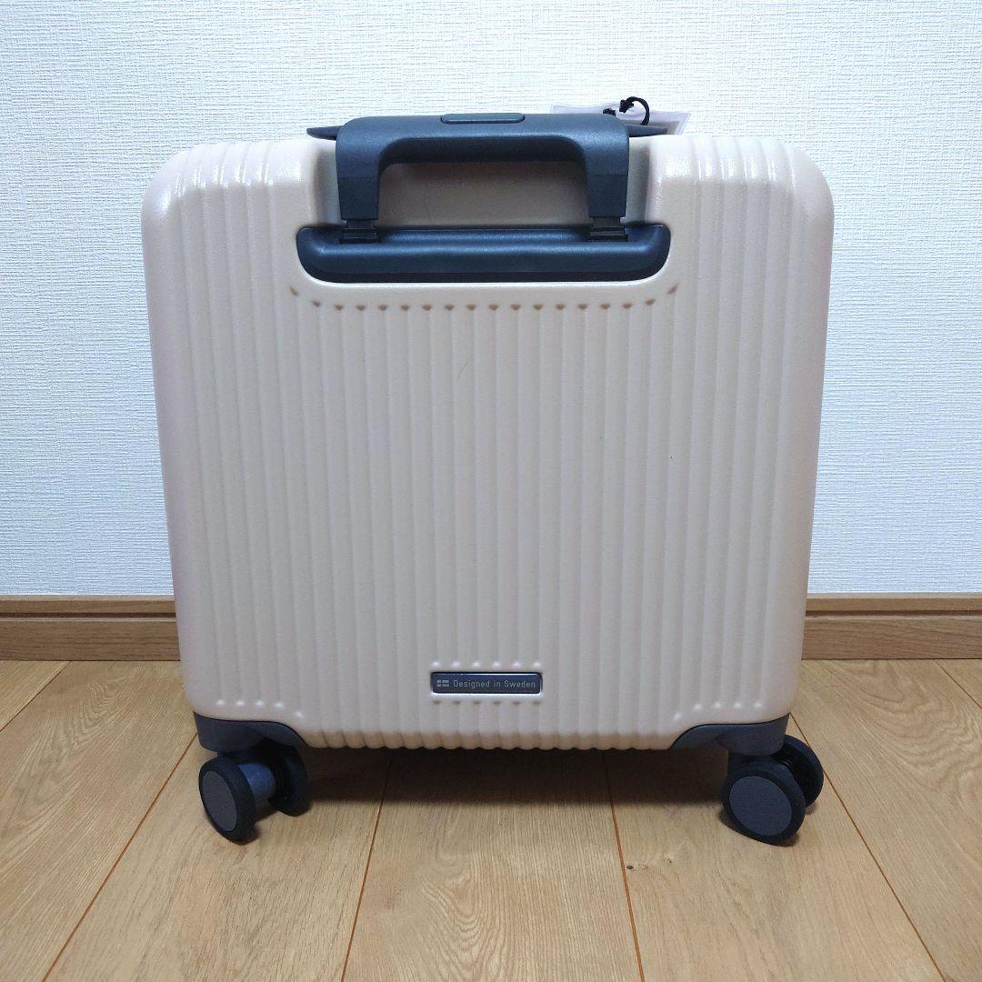 【新品】かわいい✨Innovator スーツケース バニラ色 機内持込 33L
