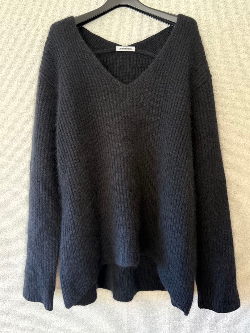 【超美品】Deuxieme Classe COZY Vネックニット ブラック