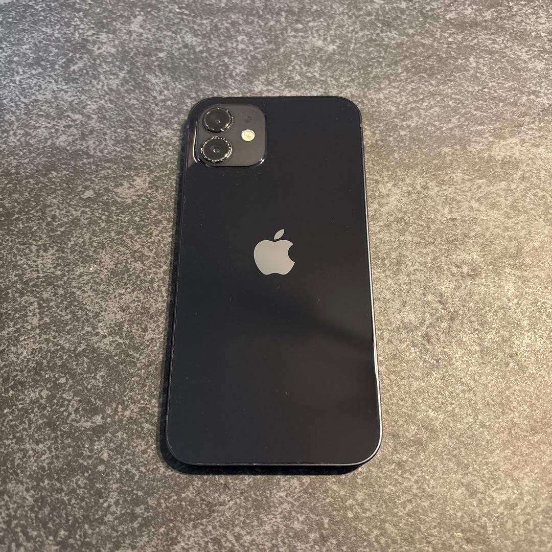 エリヤ　Apple iPhone 12 本体 64gb バッテリー86%