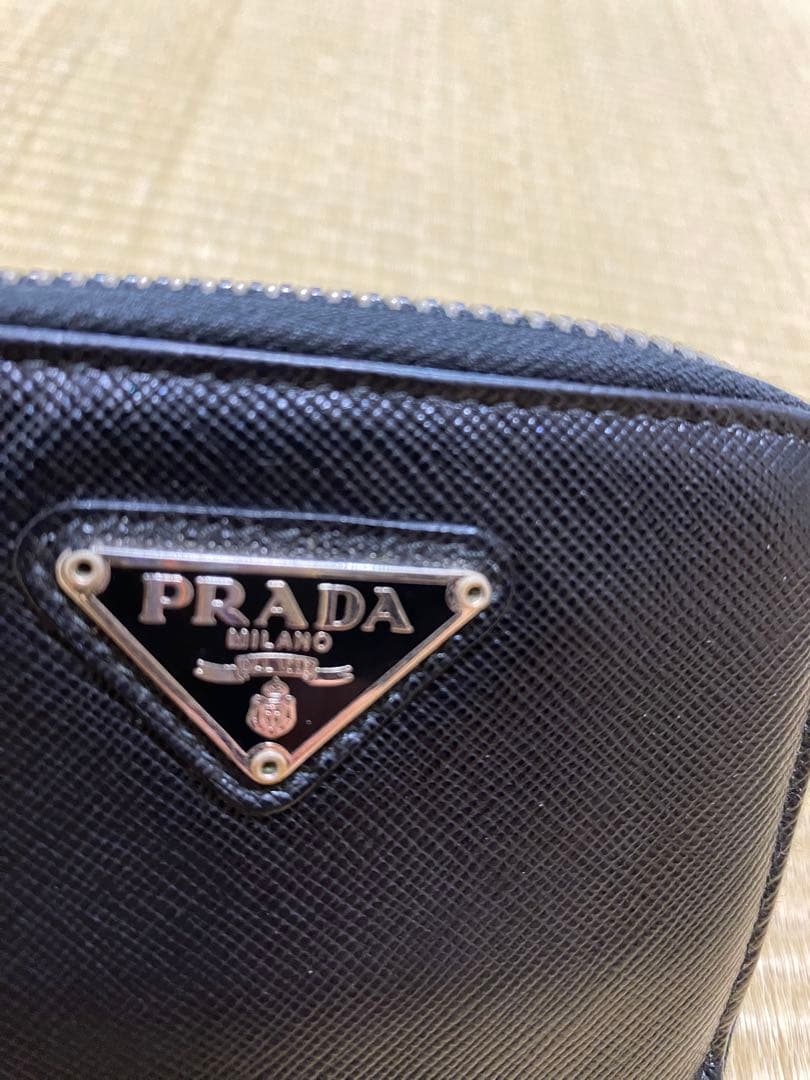 PRADAプラダ ケース 三角ロゴ サフィアーノレザー　美品